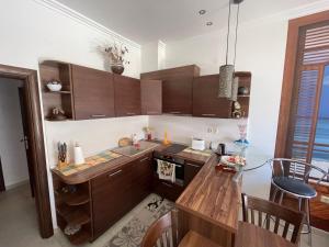 A kitchen or kitchenette at Private Apartment in Bademite Complex