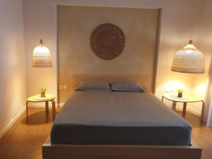 Posteľ alebo postele v izbe v ubytovaní A pleasent small -studio close to the port of Volos