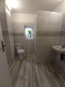 Φωτογραφία από το άλμπουμ του Grand House σε Štúrovo +3 φωτογραφίες