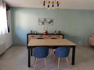 Φωτογραφία από το άλμπουμ του Appartement moderne dans village de charme σε Salviac +3 φωτογραφίες