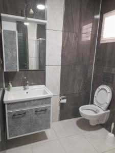 Kúpeľňa v ubytovaní Kardelen Otel