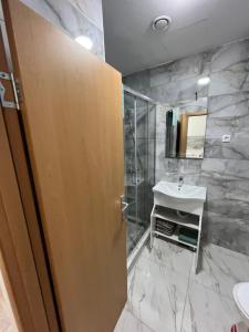 Bilik mandi di Apartmani Bogdana