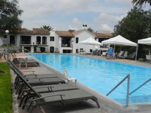 Piscina di Hotel Hacienda Taboada (Aguas Termales) o nelle vicinanze