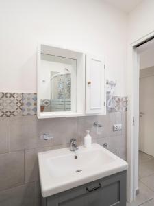 Ванная комната в Luminoso Appartamento sul Lago - Lake Court