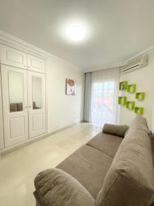Posedenie v ubytovaní Apartment with large terrace in Terrazas del Duque