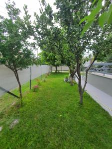 Ogród w obiekcie Villa Fer Forze you have the feeling of your own holiday home