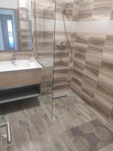 Fotografia z galérie ubytovania Balatonalmádi Kazinczy apartman v destinácii Balatonalmádi