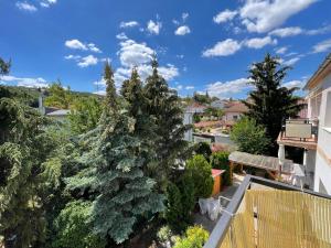 Fotografia z galérie ubytovania Balatonalmádi Kazinczy apartman v destinácii Balatonalmádi