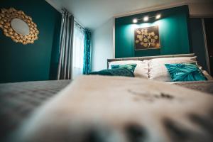 Posteľ alebo postele v izbe v ubytovaní Eromeni Apartments