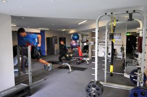 Spordikeskus ja/või sportimisvõimalused majutusasutuses The Spencer Hotel