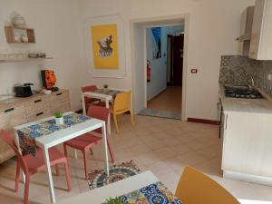Kuchyň nebo kuchyňský kout v ubytování B&B Al Centro