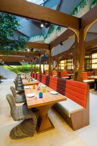 A seating area at The Cityview - Chinese YMCA of Hong Kong