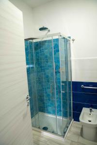 A bathroom at Villa Street Art