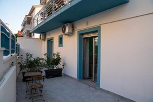 A balcony or terrace at Villa Street Art