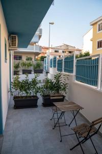 A balcony or terrace at Villa Street Art