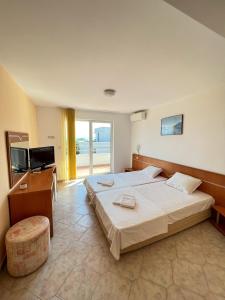 Fotografie z fotogalerie ubytování Хотел Кристал v destinaci Ravda