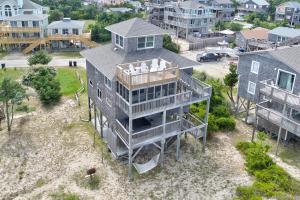 Gallery image of Gray Haven #11-DE in Avon