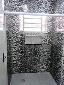 Ένα μπάνιο στο Hotel Picadão