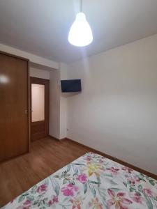 Postel nebo postele na pokoji v ubytování Habitación con baño privado- En casa familiar Beatriz