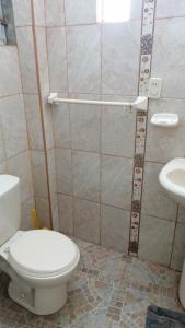 Casa 1er piso D&C tesisinde bir banyo