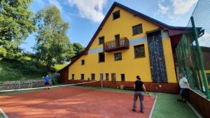 Tenis a/nebo squash v ubytování Apartmán U Profesora nebo okolí