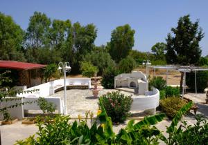 Zahrada ubytování House of Paradise in front of the golf court-sea