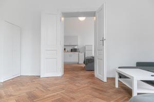 Kuchnia lub aneks kuchenny w obiekcie Classy 2BR Apt. w/ Exclusive Location near AKH