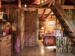 Gallery image of Tiny House Cetturu - 2-pers boshuisje op het domein van Bob & Henja in Houffalize