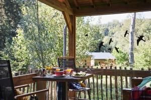 Gallery image of Tiny House Cetturu - 2-pers luxe en romantisch boshuisje in Houffalize