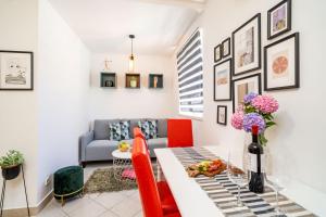 Ruang duduk di MOapartment +9 gambar