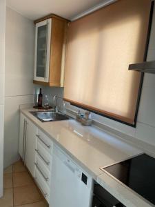 Kuchyň nebo kuchyňský kout v ubytování Moraira Calamora