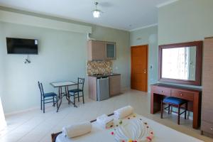Dapur atau dapur kecil di Hotel Chris