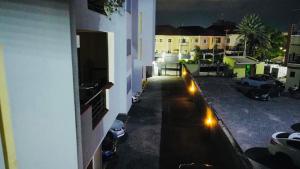 صورة لـ The Zen Loft - 2BR Open Plan Apt W/Pool+Smart Lock في ليكى