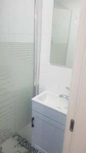 Ein Badezimmer in der Unterkunft FAVORITE COMFORT