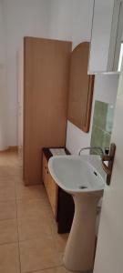 Koupelna v ubytování Apartments Josko Barbat + 24 fotografií