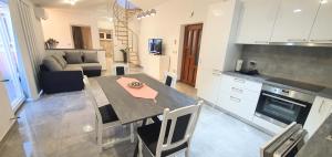 Zdjęcie z galerii obiektu Apartment Radmila 2 w mieście Gedići