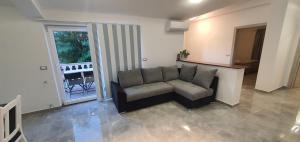 Zdjęcie z galerii obiektu Apartment Radmila 2 w mieście Gedići