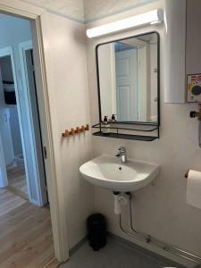 A bathroom at Älvstalodges