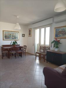 A seating area at Il Respiro del Mare