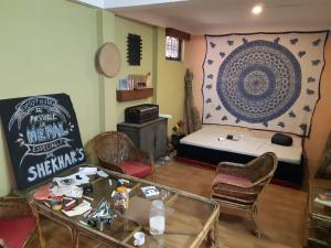Khu vực ghế ngồi tại Shekhar's Shared Home