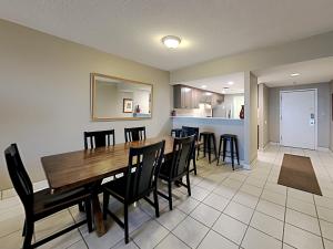 Køkken eller tekøkken på Navarre Towers #203