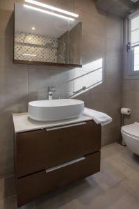 Bany a Syntagma Apartments with Acropolis view