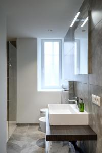 A bathroom at Villa Fauster Pustrabase