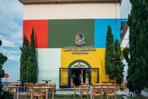 Reštaurácia alebo iné gastronomické zariadenie v ubytovaní CONTE CRISTO Suites
