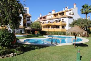 Galería fotográfica de Marina Esuri. Bonito apartamento junto al Algarve portugués y 10 minutos de Isla Canela. en Huelva