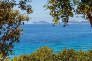 Zdjęcie z galerii obiektu Villa Juliette con vista spettacolare ridosso del mare w mieście Alghero