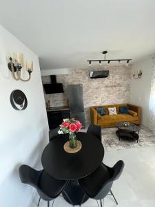 Posezení v ubytování CUBE Residence