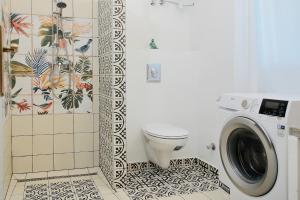 A bathroom at Angel Holiday Mansion