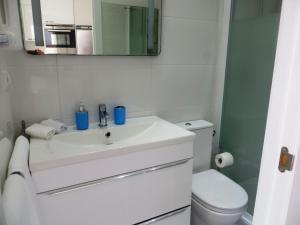 Bilik mandi di 2 pièces au centre de Hendaye-Plage +10 gambar