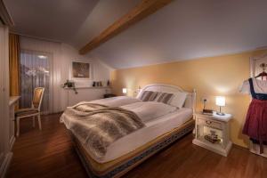Postel nebo postele na pokoji v ubytování Hotel Bad Salomonsbrunn
